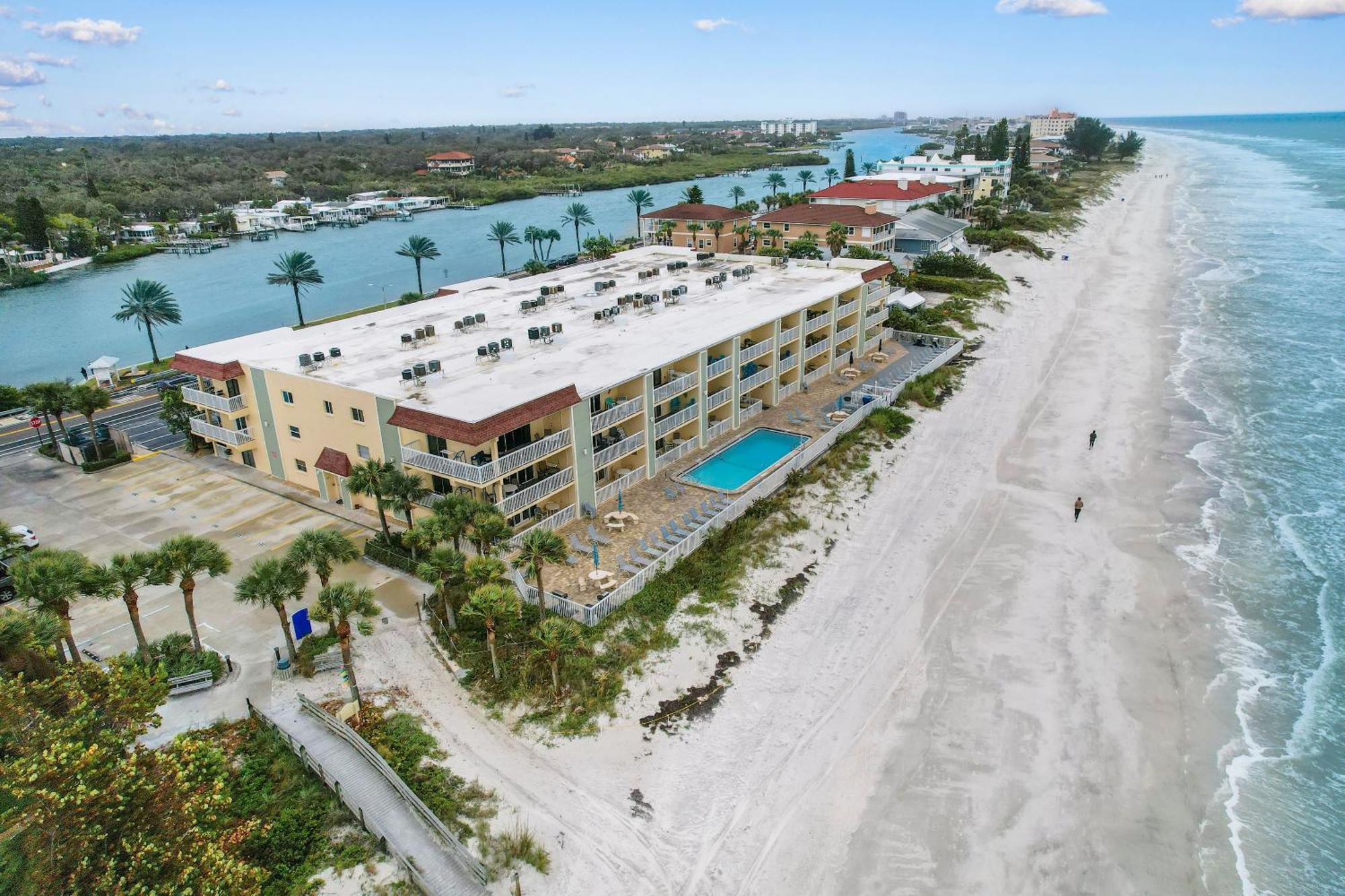 Fifty Gulfside Condominiums Clearwater Beach Eksteriør billede